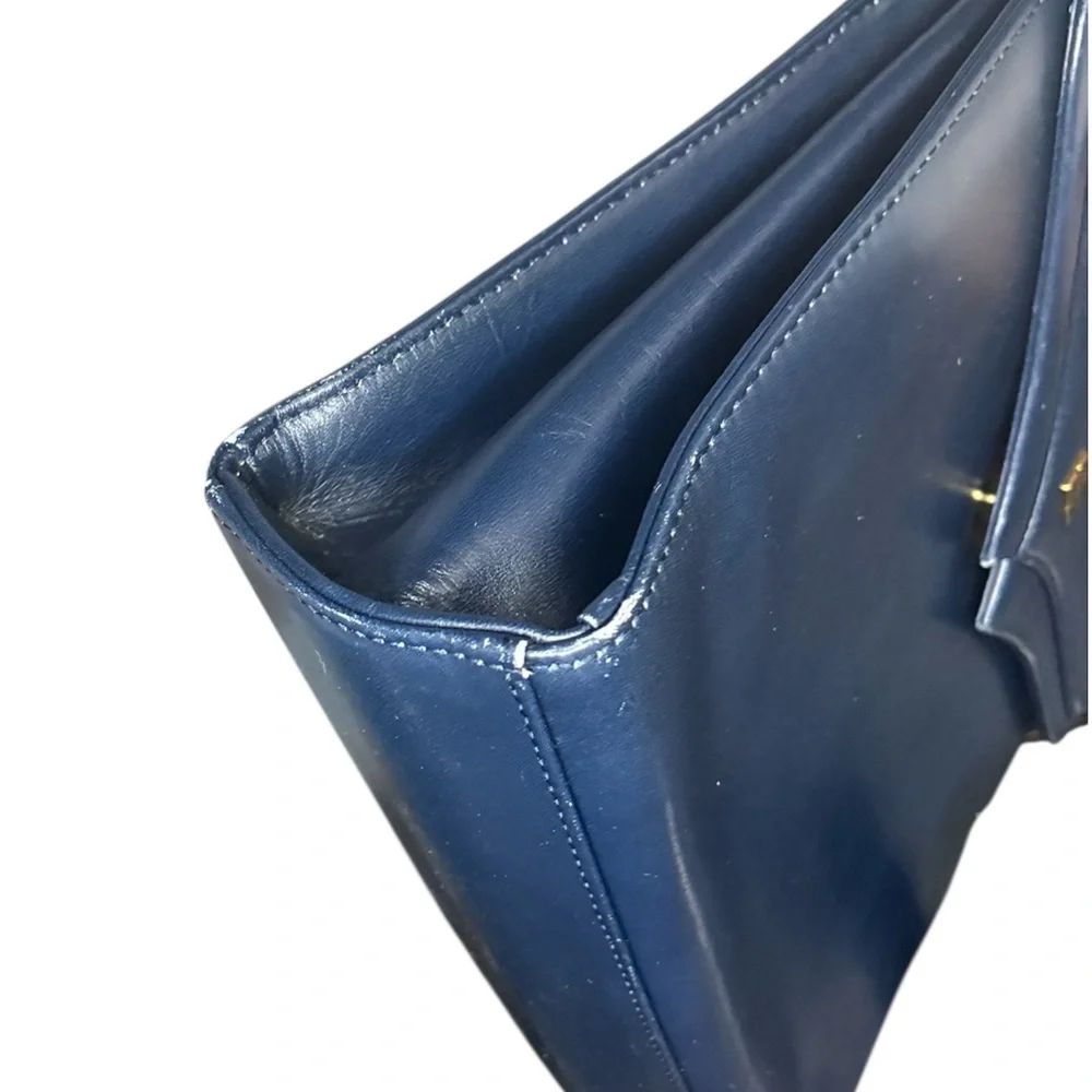 Vintage Givenchy 4G leather top handle handbag in Navy Blue - Picture 3 of 5